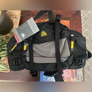 Nike ACG Waist Bag NWT Runabout Lumbar